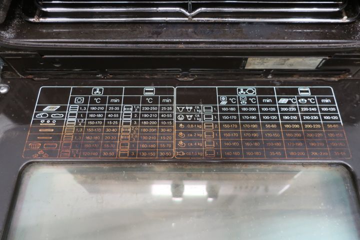 458939-10 Built-in oven Miele and microwave Melitta