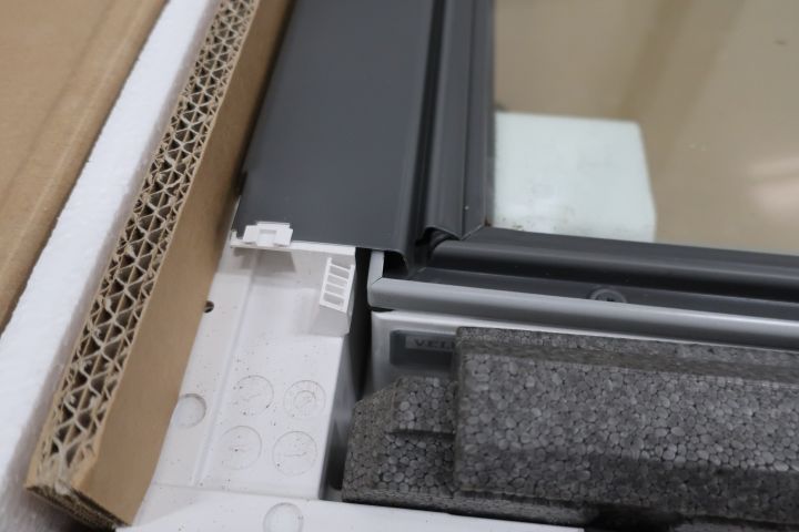 458944-7 Skylight Velux GGU 0070 SK06 (114cm x 118cm)