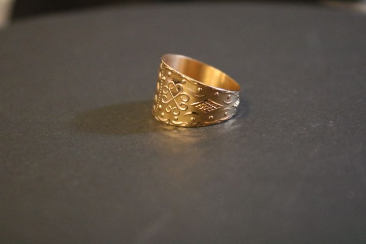 399322-2 Norrbottensring i guld