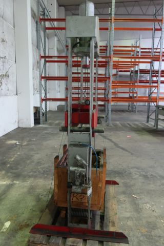 410888-2 Hydraulic press