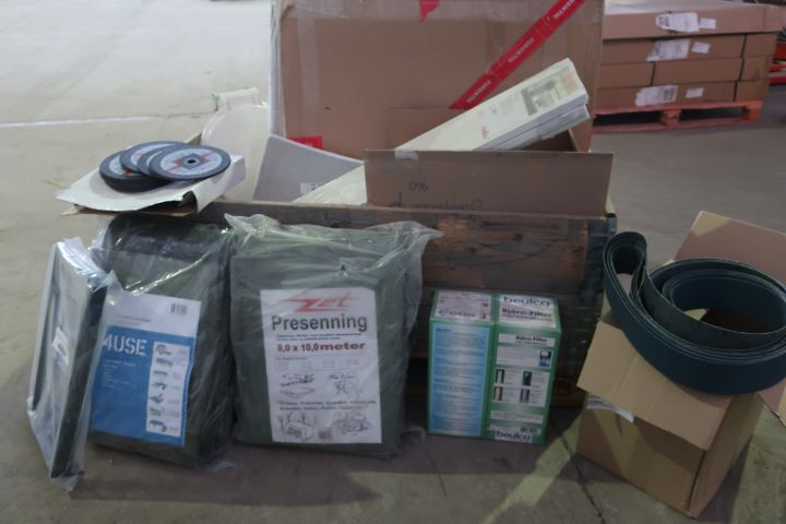 311325-1 Tarpaulin, sanding paper, mounting frames, cutting board, etc.