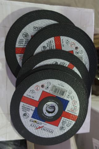 311325-4 Tarpaulin, sanding paper, mounting frames, cutting board, etc.