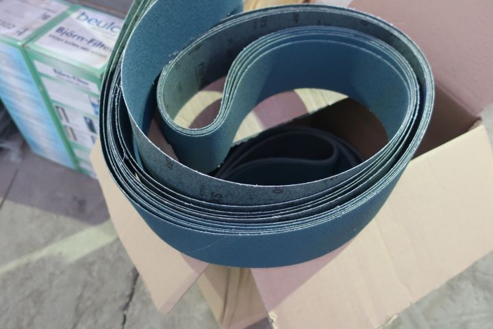 311325-10 Tarpaulin, sanding paper, mounting frames, cutting board, etc.