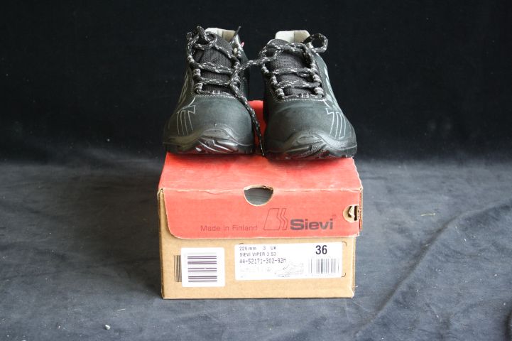 464563-3 Sievi Viper 3 S3 safety shoes (size 36)