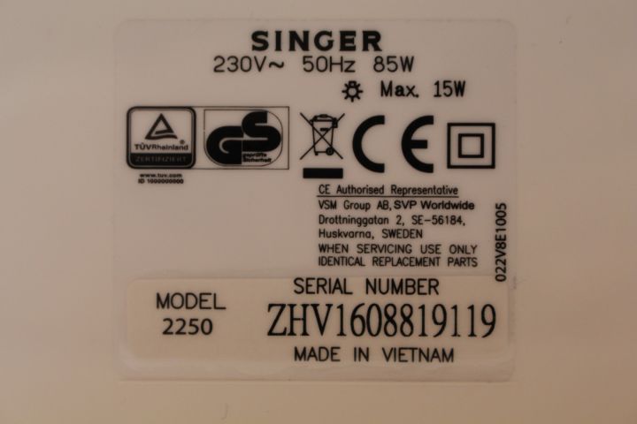 462564-4 Sewing Machine Singer Tradition 2250