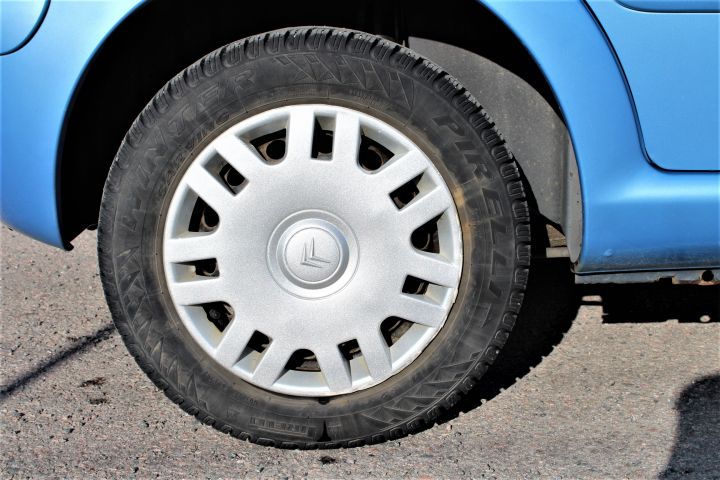 433545-15 Lemon C3 1.4i Sx Comfort-03