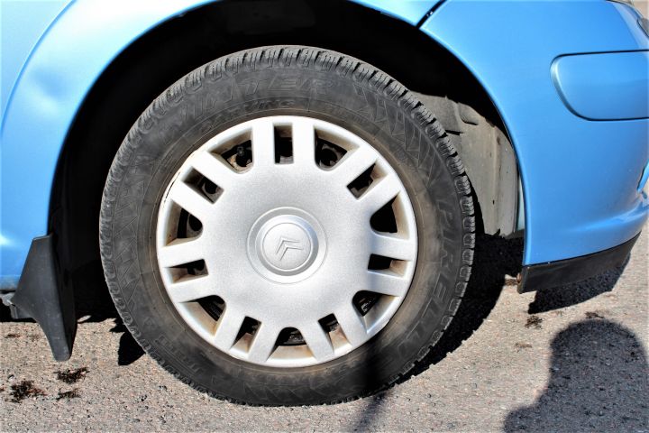 433545-16 Lemon C3 1.4i Sx Comfort-03