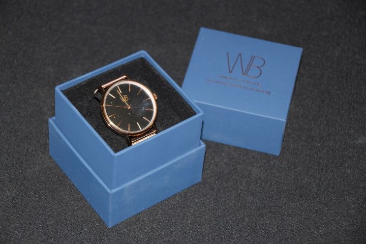 464940-1 4 wrist watches WB Watches