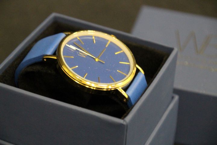 464940-46 4 wrist watches WB Watches