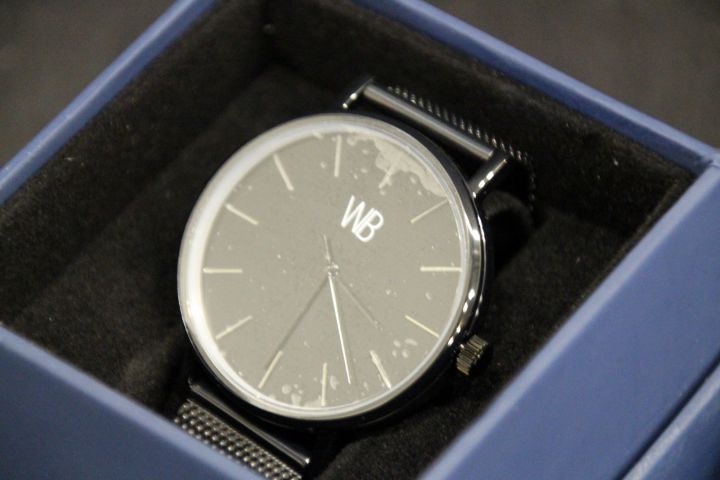 464940-50 4 wrist watches WB Watches