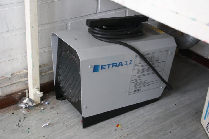 467205-10 Screen stretching machine, leftover silks, chemicals and hot air blower