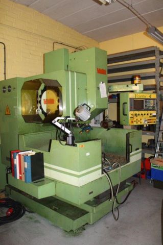 454661-1 CNC machine Victor VCenter-4 -89