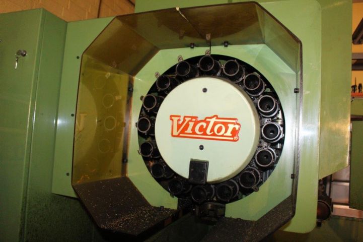 454661-4 CNC machine Victor VCenter-4 -89