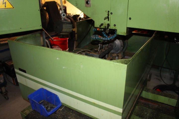 454661-12 CNC machine Victor VCenter-4 -89
