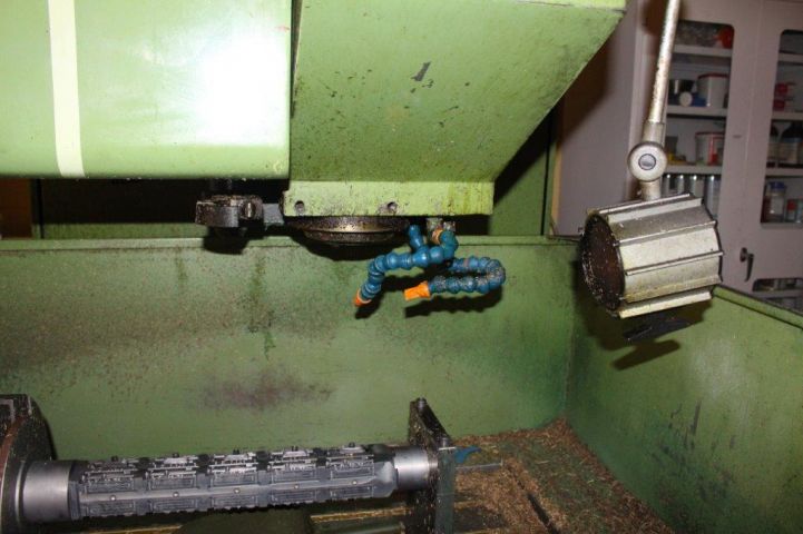 454661-18 CNC machine Victor VCenter-4 -89