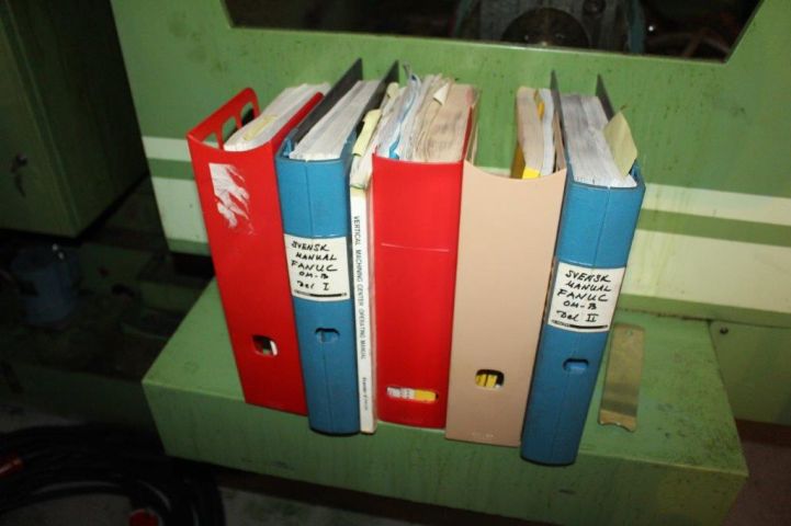 454661-20 CNC machine Victor VCenter-4 -89