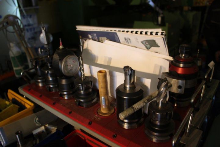 454661-24 CNC machine Victor VCenter-4 -89