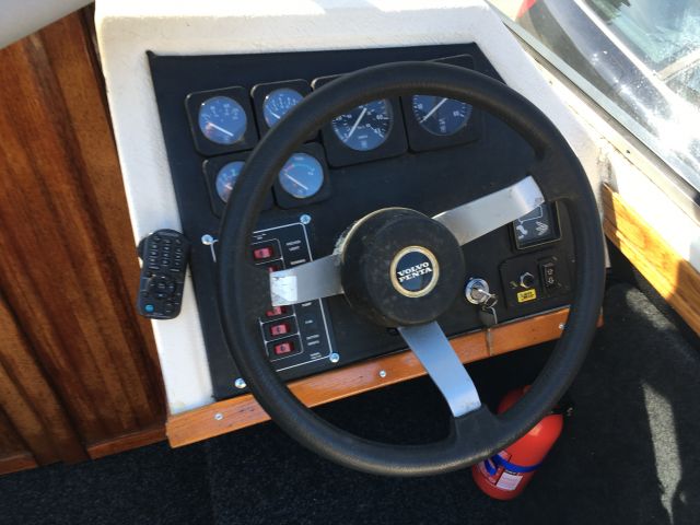 469995-22 Fletcher V8 21 foot with trailer