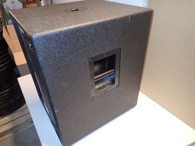 401186-4 Active subwoofer Alto TS 15