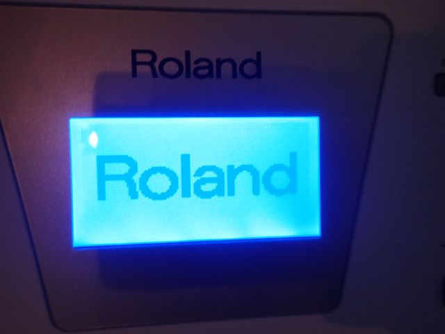 401268-2 Roland BK-3 White