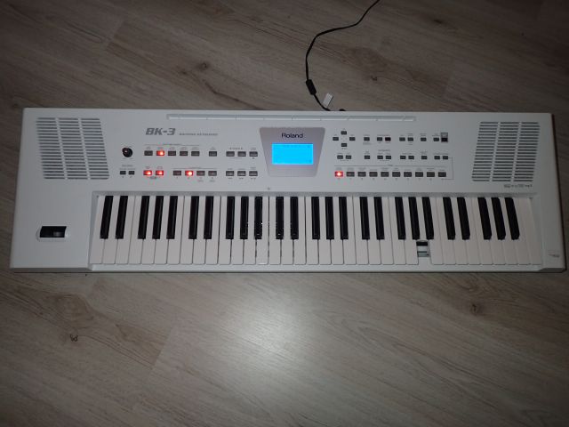 401268-1 Roland BK-3 White