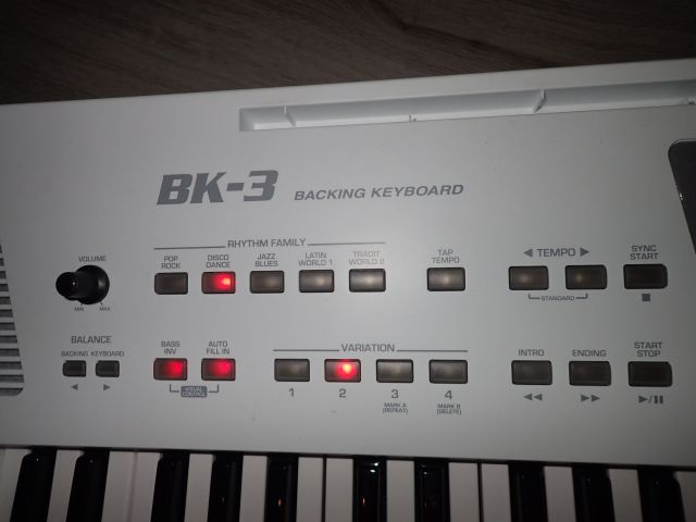 401268-3 Roland BK-3 White