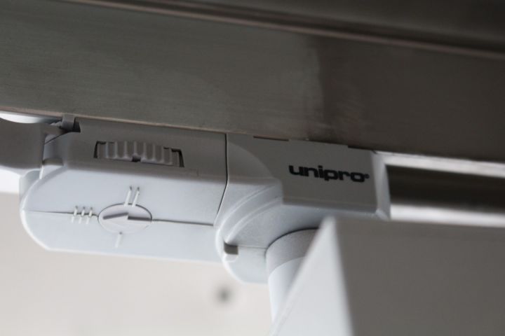 468647-3 Lamps and rails, Unipro