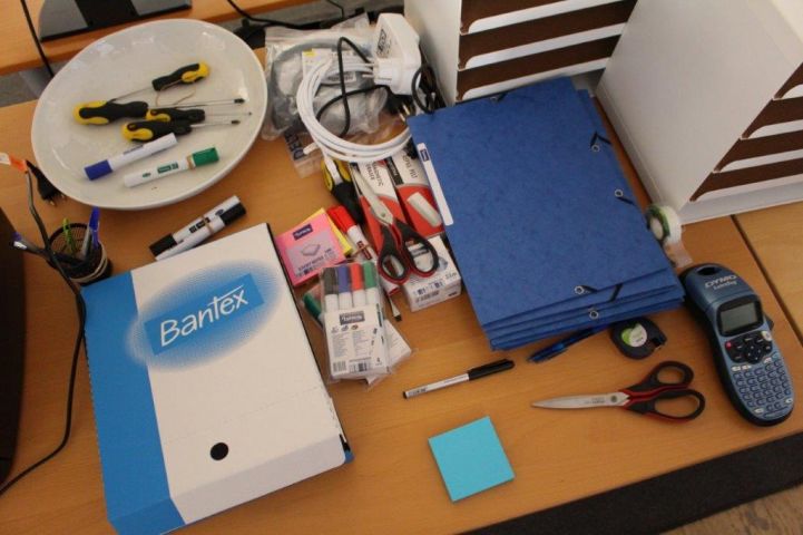 454498-4 Document Destroyer Fellowes incl. Stationery