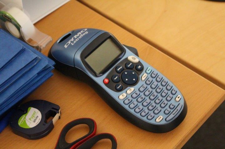 454498-6 Document Destroyer Fellowes incl. Stationery