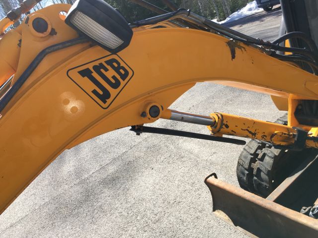 470535-13 Jcb 805 super 2.5 ton track excavator