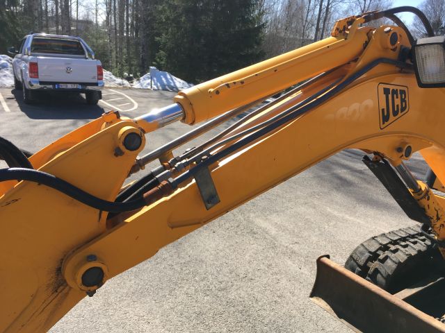 470535-18 Jcb 805 super 2.5 ton track excavator