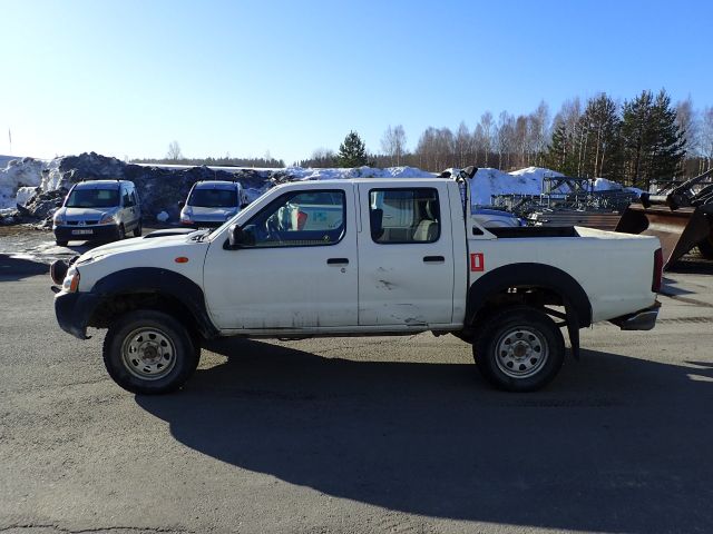452961-4 NISSAN NP300 Reg: BBN320