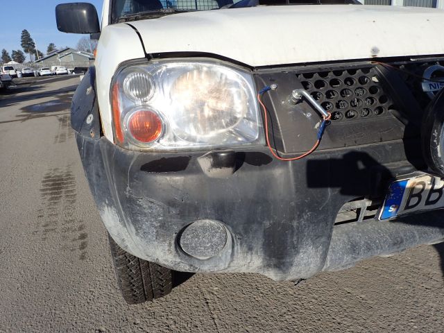 452961-17 NISSAN NP300 Reg: BBN320