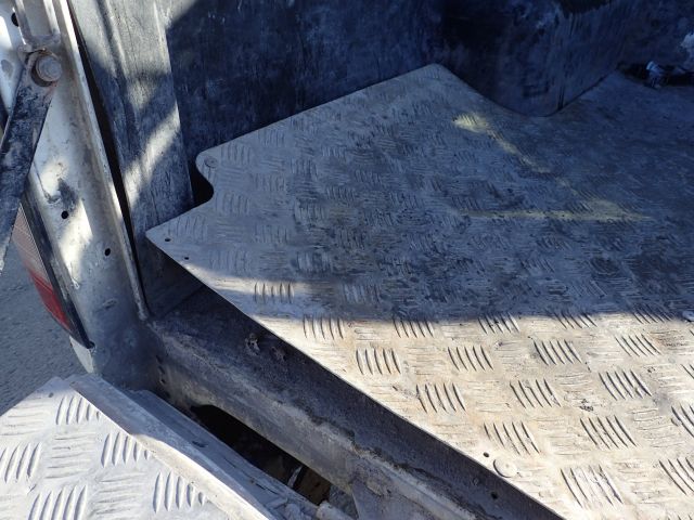 452961-49 NISSAN NP300 Reg: BBN320