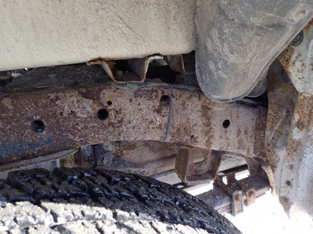 452961-54 NISSAN NP300 Reg: BBN320
