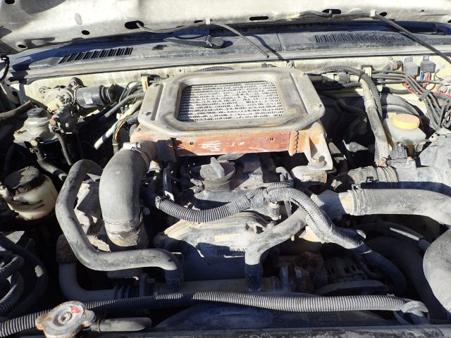 452961-63 NISSAN NP300 Reg: BBN320