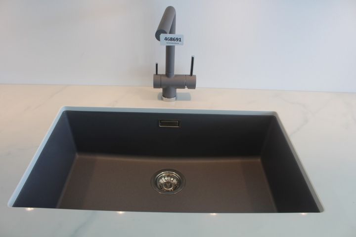 468691-1 Diskho Blanco, Mixer, New info.