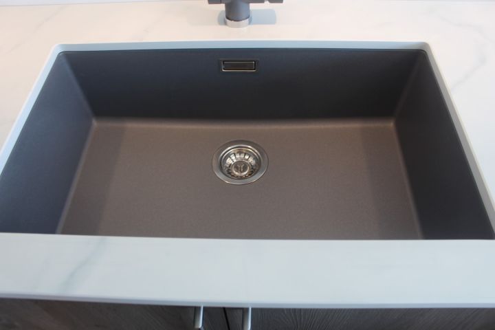 468691-3 Diskho Blanco, Mixer, New info.