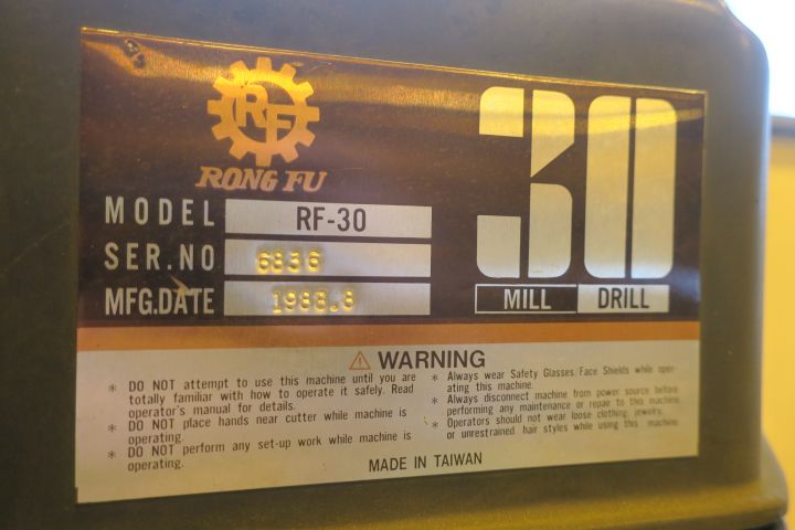 463751-8 Milling / Drill Rong Fu RF-30 incl. Accessories