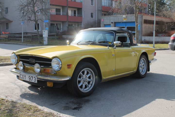472608-2 Triumph TR6 Convertible -1974