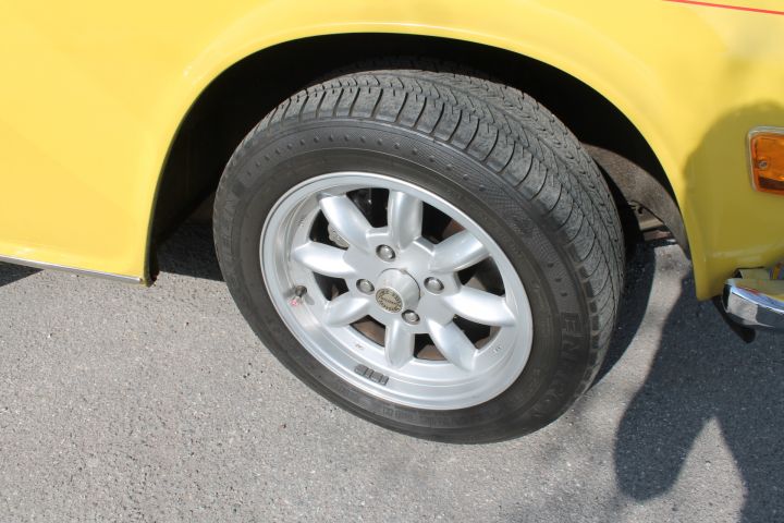 472608-12 Triumph TR6 Convertible -1974