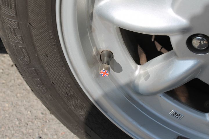 472608-13 Triumph TR6 Convertible -1974