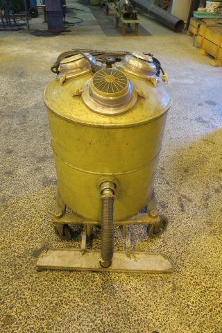 463764-1 Dammsugare Nilfisk