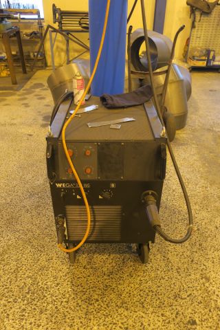 463775-2 Mig welder EWM WEGA 330