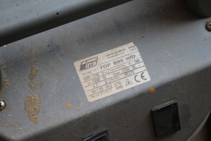 472367-6 Kap-/gersåg DeWALT DW707 inkl. sågbord och dammsugare