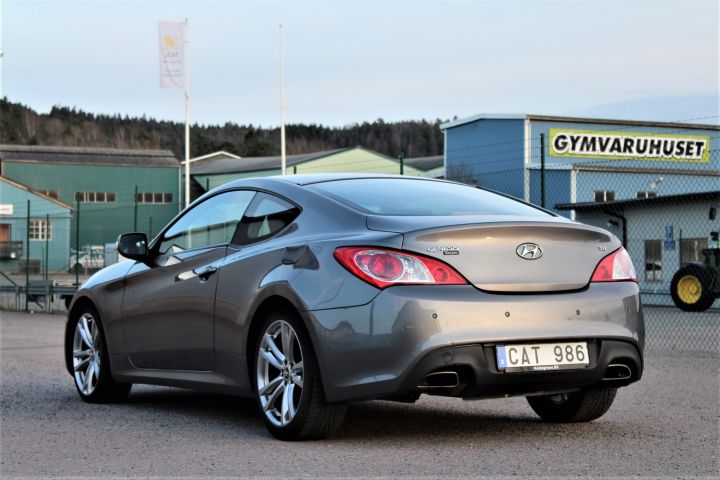 433568-5 Hyundai Genesis Coupé 3.8 V6 MPi, 303hk, -11