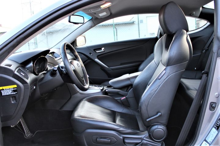 433568-12 Hyundai Genesis Coupé 3.8 V6 MPi, 303hk, -11