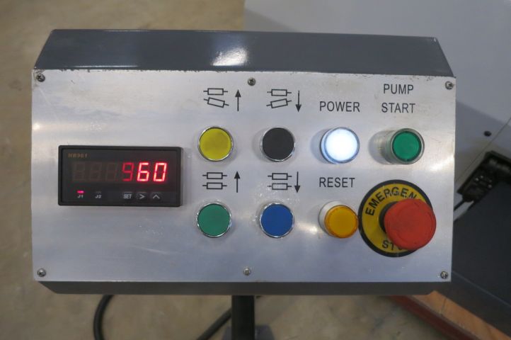 401800-2 Hydraulic roller HER 1300x6,5