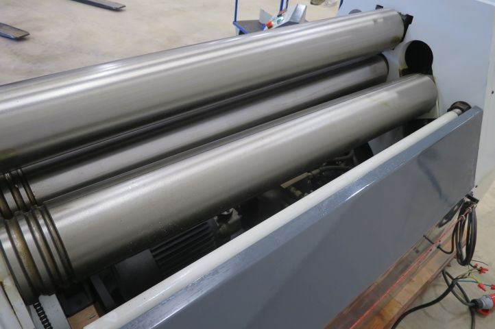 401800-5 Hydraulic roller HER 1300x6,5