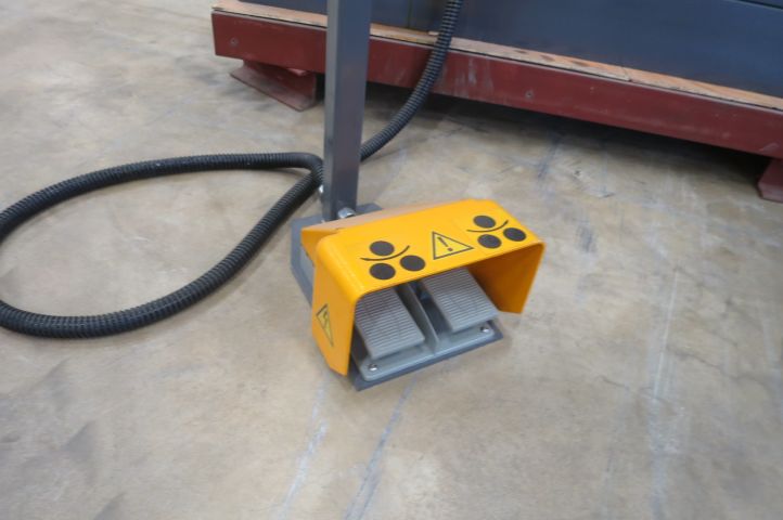 401800-6 Hydraulic roller HER 1300x6,5